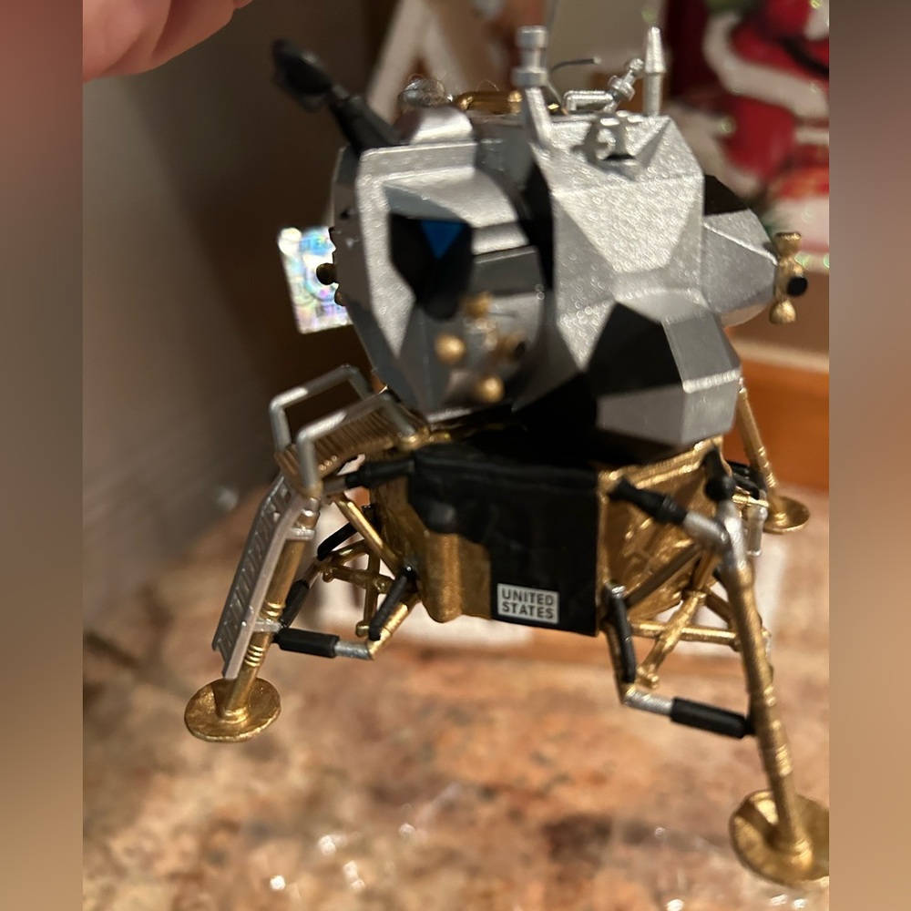Hallmark 1998 Apollo Lunar Module #3 of Series Journeys Into Space Collection. - Picture 5 of 10